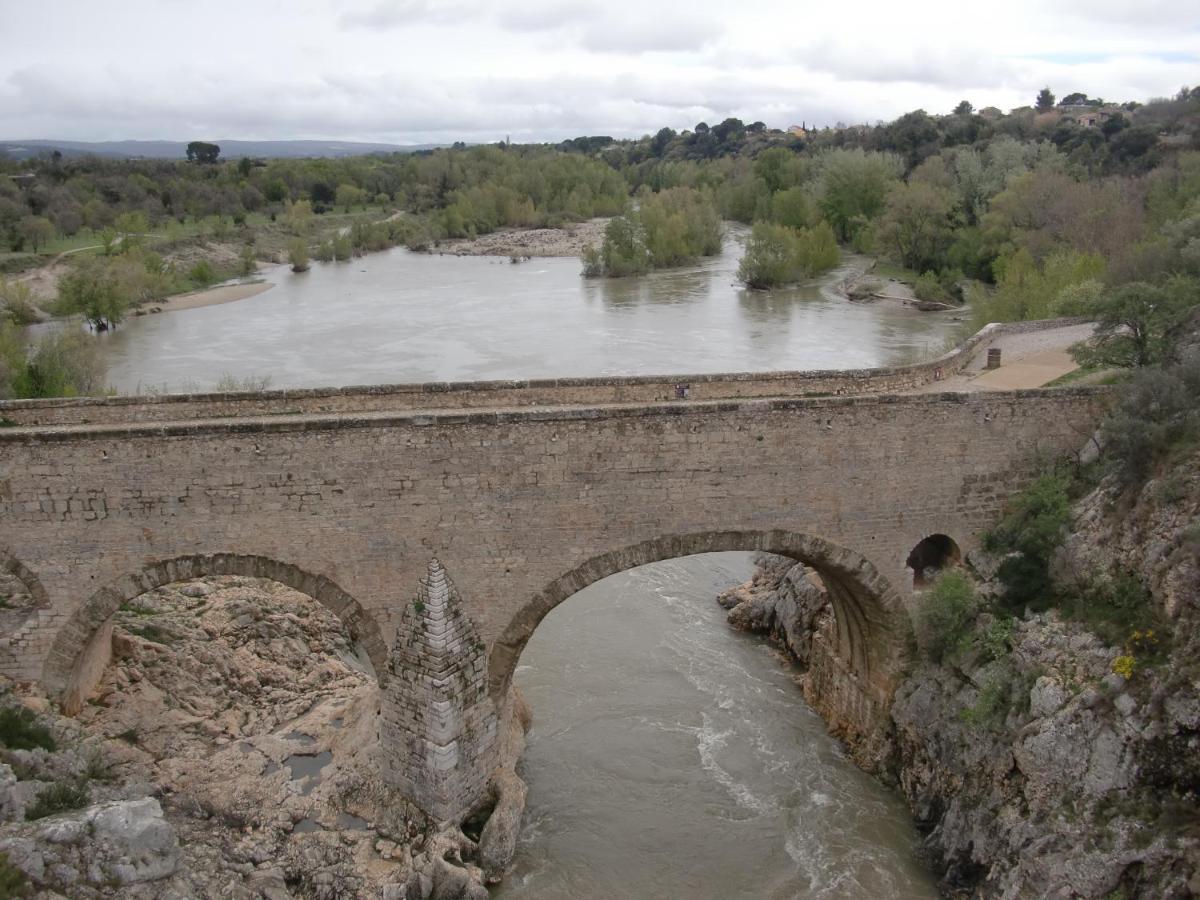 Gite De La Tour Saint-Guilhem-le-Desert Εξωτερικό φωτογραφία