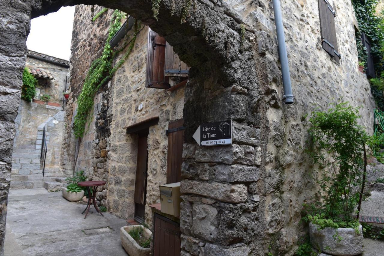 Gite De La Tour Saint-Guilhem-le-Desert Εξωτερικό φωτογραφία