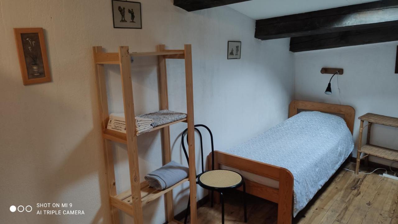 Gite De La Tour Saint-Guilhem-le-Desert Εξωτερικό φωτογραφία