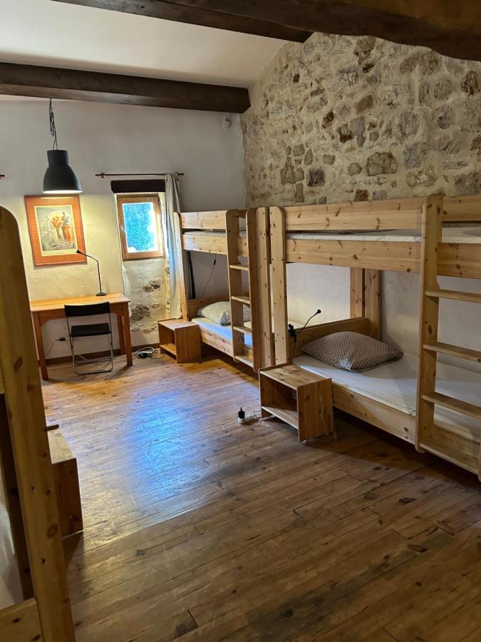 Gite De La Tour Saint-Guilhem-le-Desert Εξωτερικό φωτογραφία